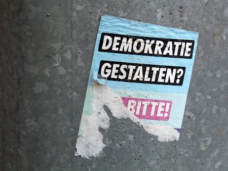 Arbeitsgruppe 'Demokratie stärken' trifft sich im momentum