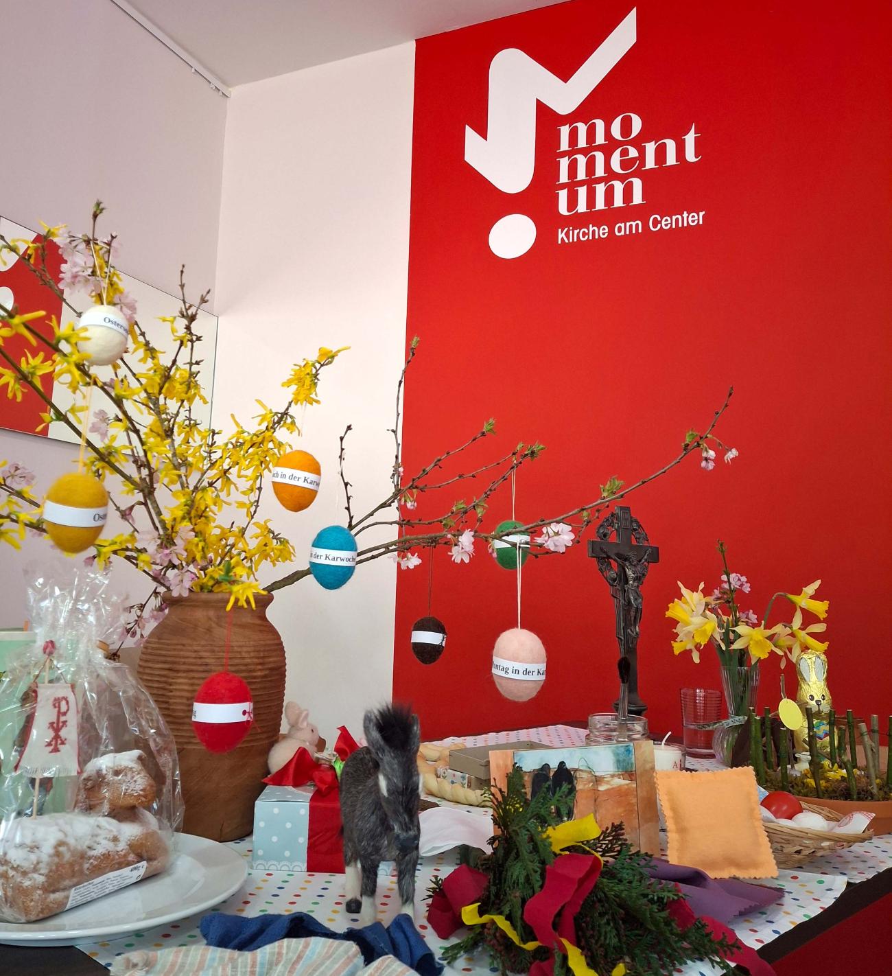 'Der Osterkalender' im momentum